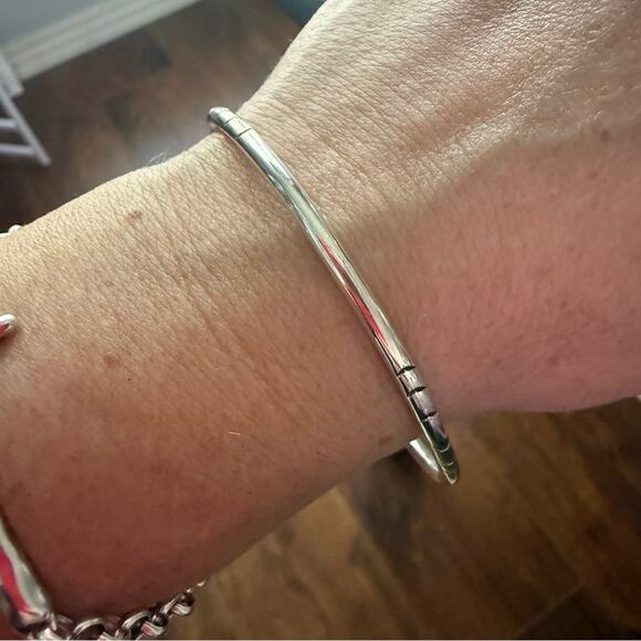 925 Etched Sterling Silver Bangle Bracelet - Picture 2 of 9